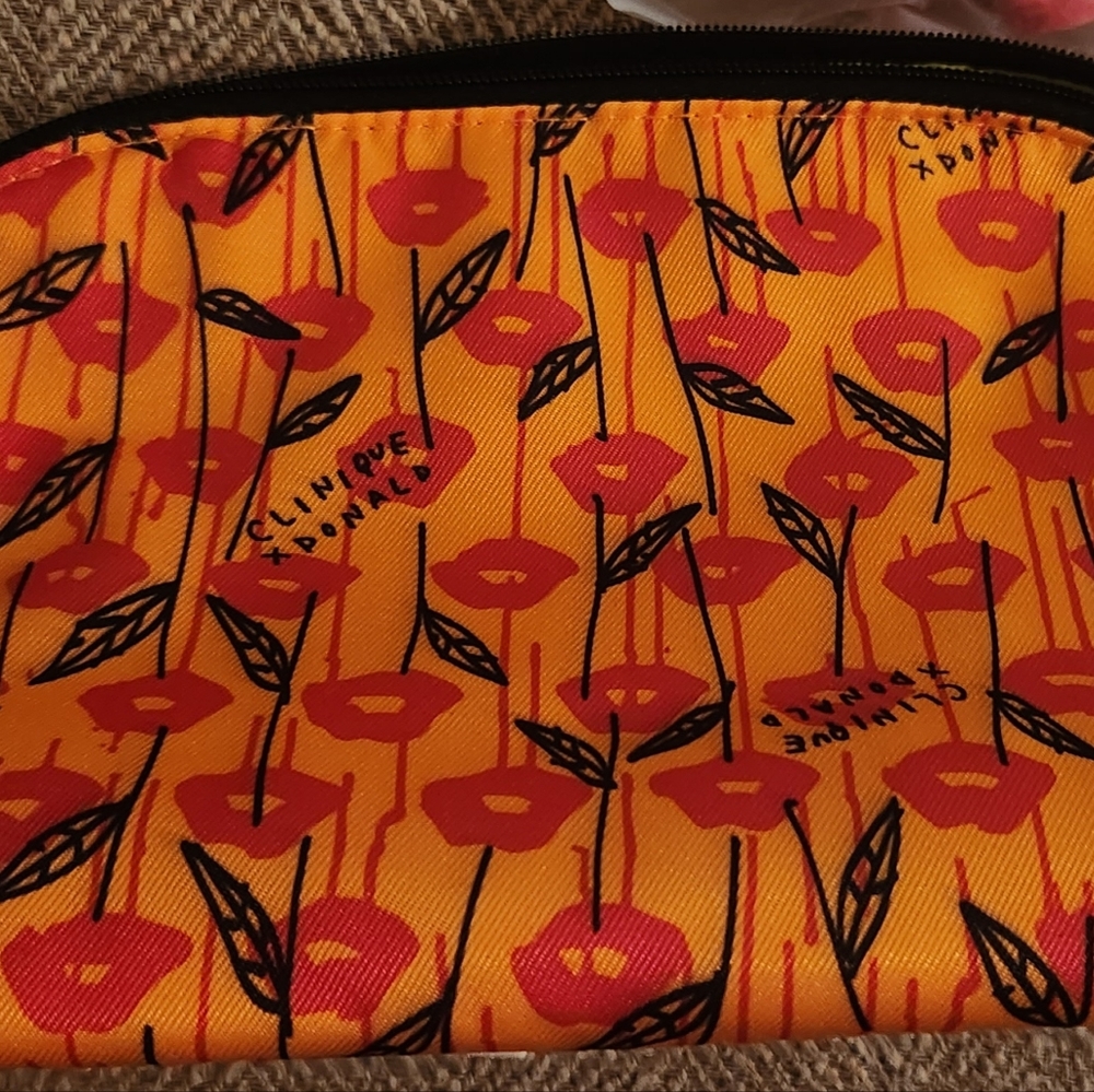 Clinique makeup case only Lashes and hair scruncie